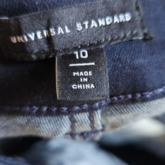 Women's Dark Blue Universal Standard Button Fly Etta Jeans Size 10 - Picture 3 of 5